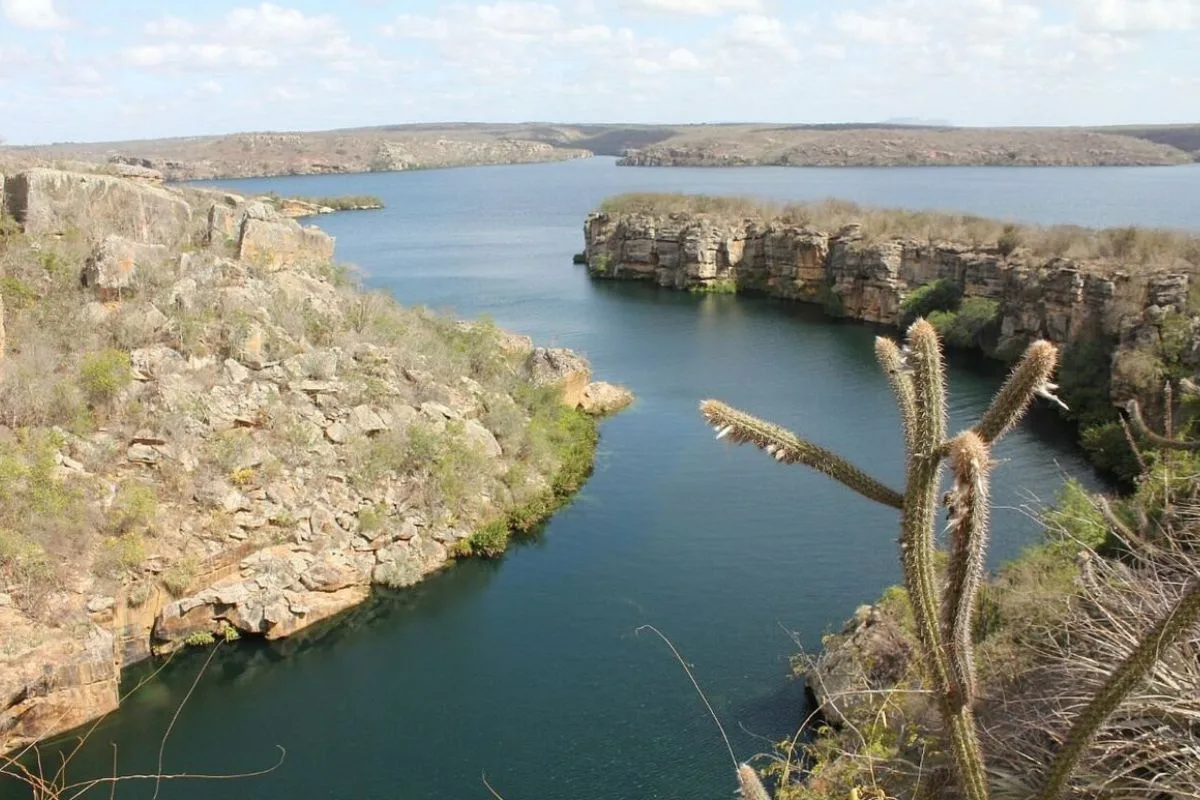 alt="canindé de são francisco"