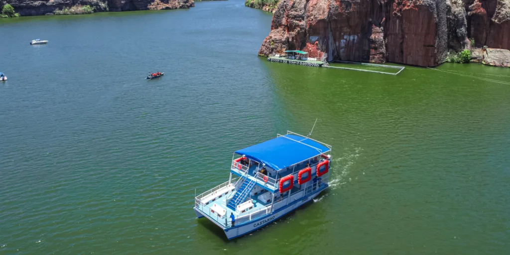 Alt="cânions do xingó"