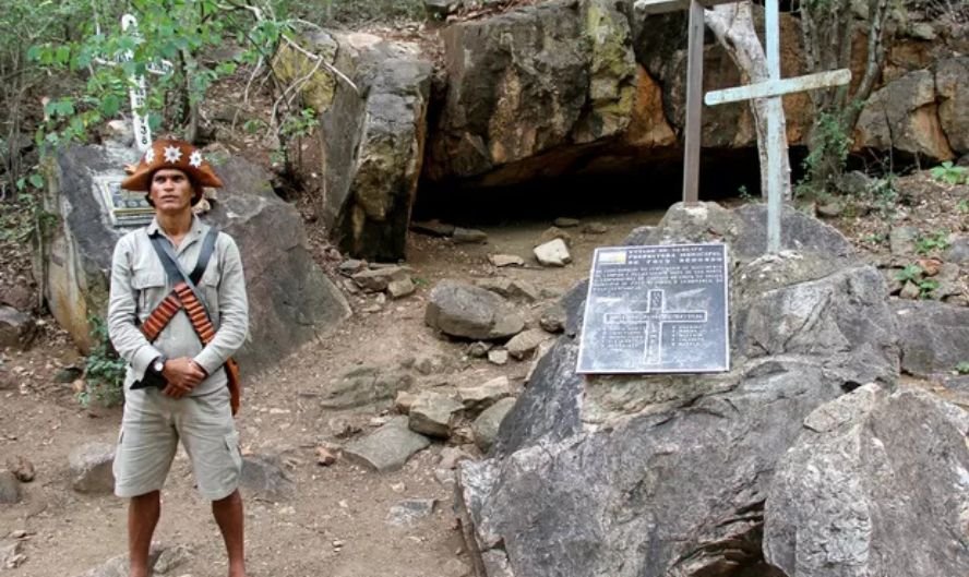 Sertão Alagoano - CONHEÇA PIRANHAS 