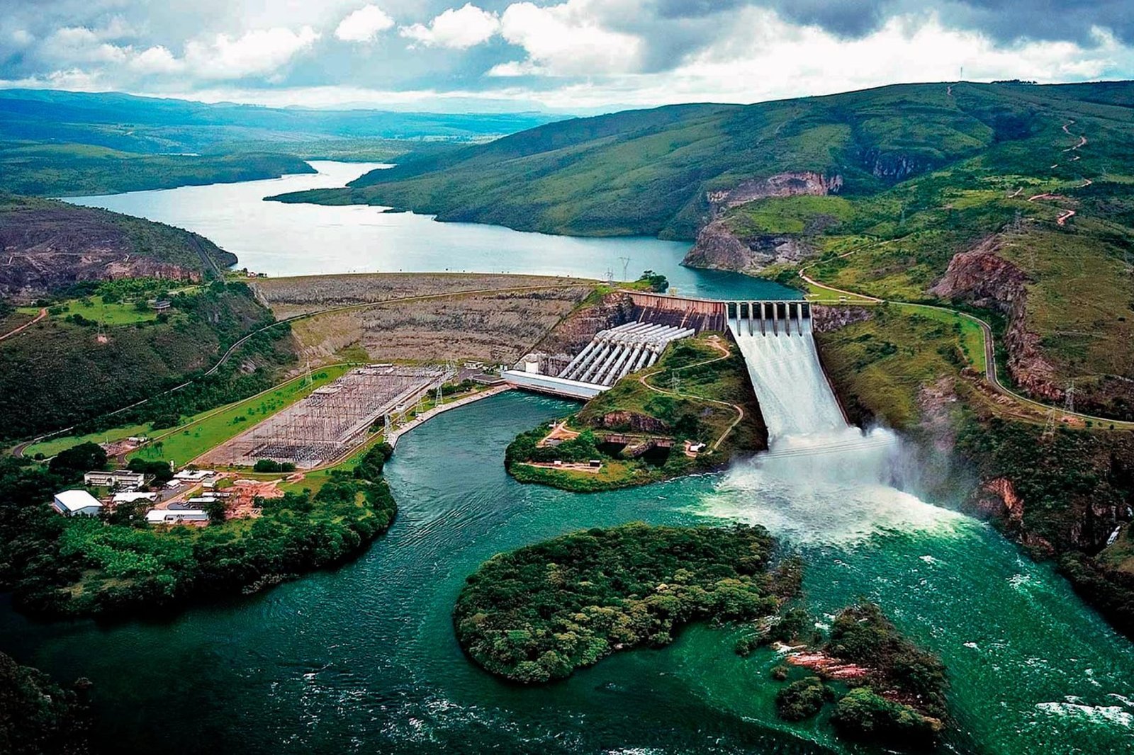 Usina-Hidrelétrica-de-Xingó Usina-Hidrelétrica-de-Xingó